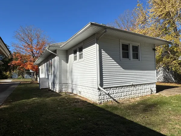 $119,900 | 532 North Washington Street, Du Quoin, IL 62832