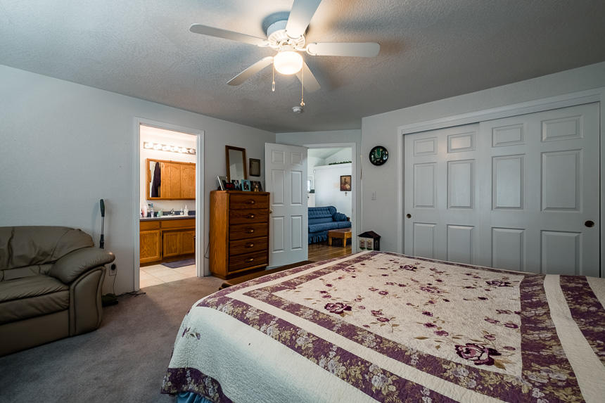 2985 Merriman Road Medford, OR 97501 - Photo 15 of 26 2985 Merriman-17
