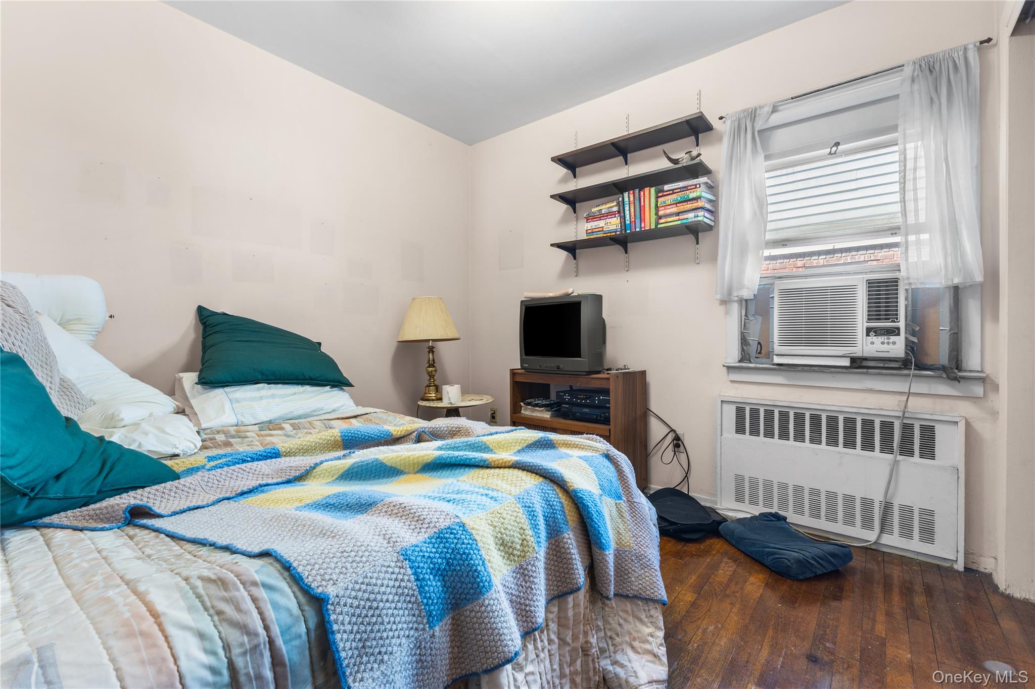 95-21 150th Road Queens, NY 11417 - Photo 9 of 31