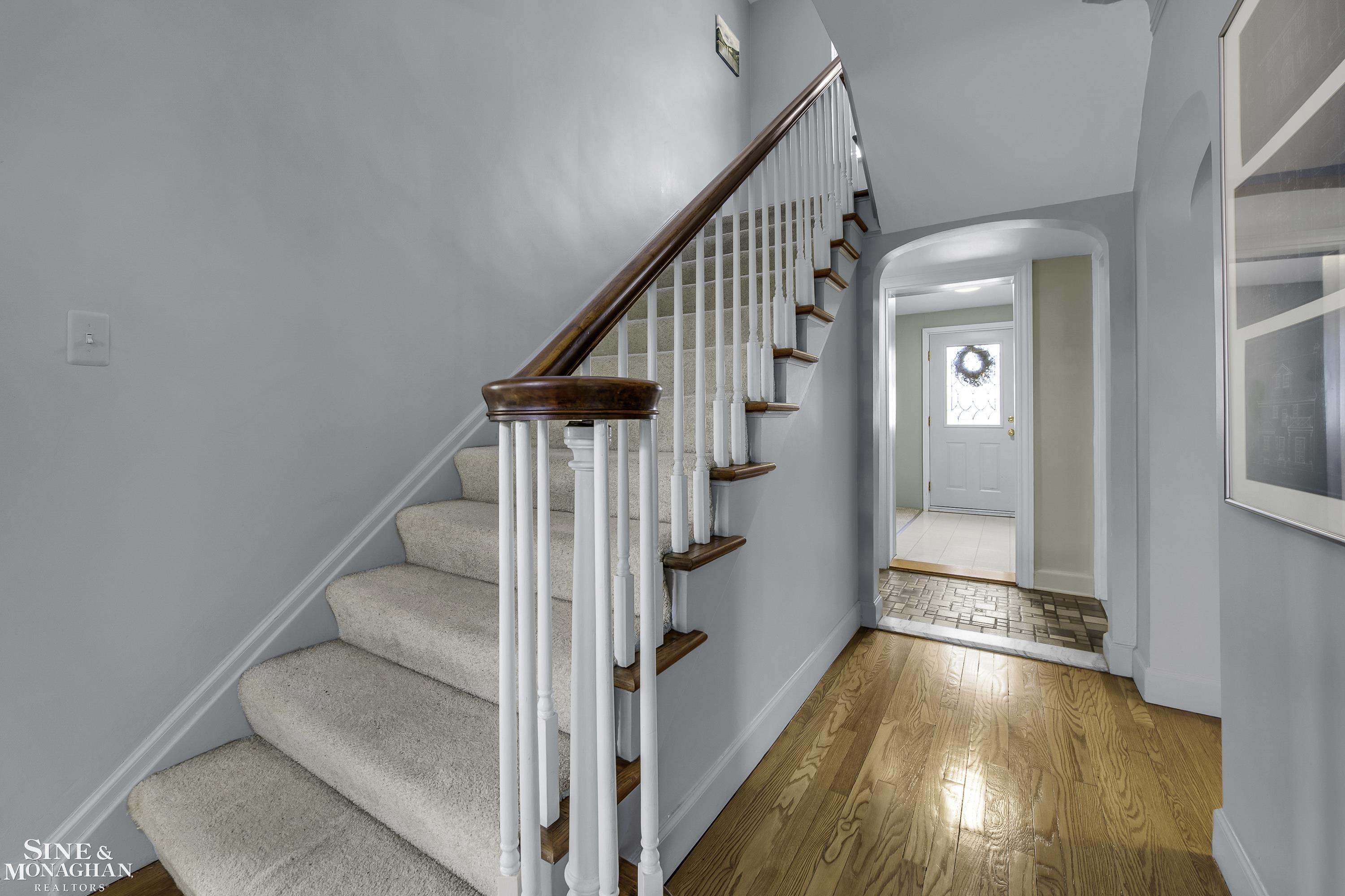 517 Barrington Road Detroit, MI 48215 - Photo 19 of 62 50135656-abf3b260-4b95-403f-9989-1990366820d1.JPG