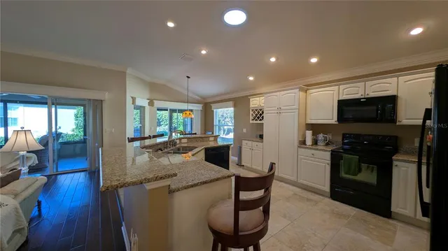 $575,000 | 1881 Sassparilla Way, The Villages, FL 32162