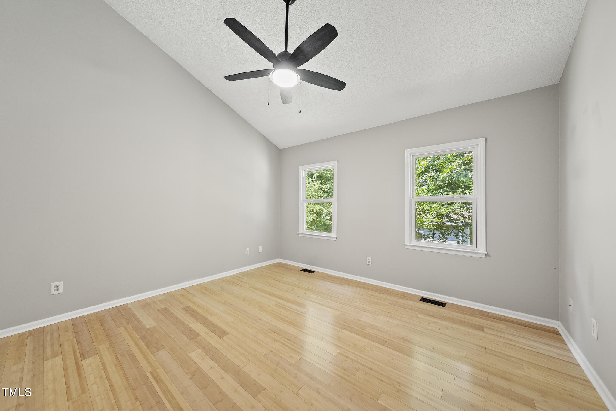2717 Kempsford Place Raleigh, NC 27604 - Photo 27 of 34 DSC04612