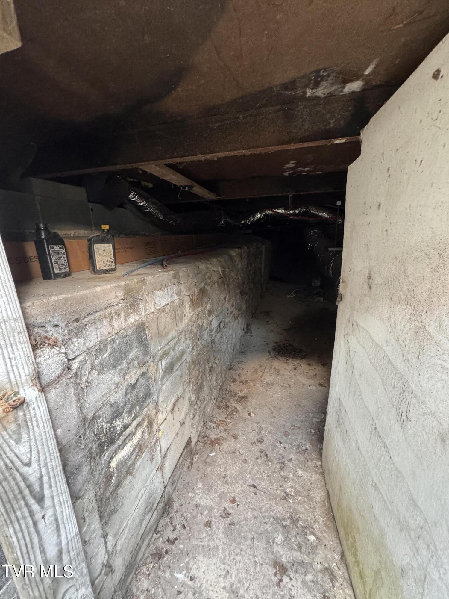 101 Spar Mill Road Erwin, TN 37650 - Photo 16 of 47 IMG_4428