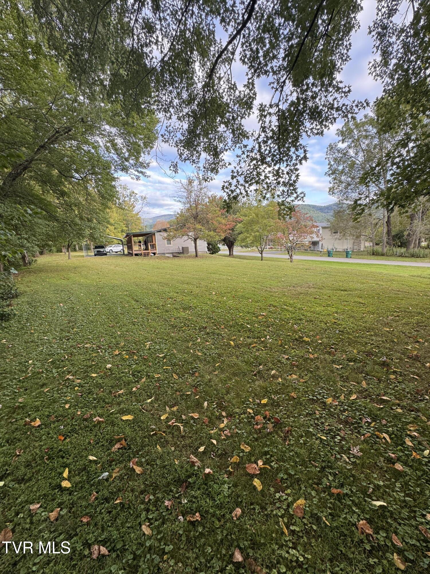 101 Spar Mill Road Erwin, TN 37650 - Photo 22 of 47 IMG_4435