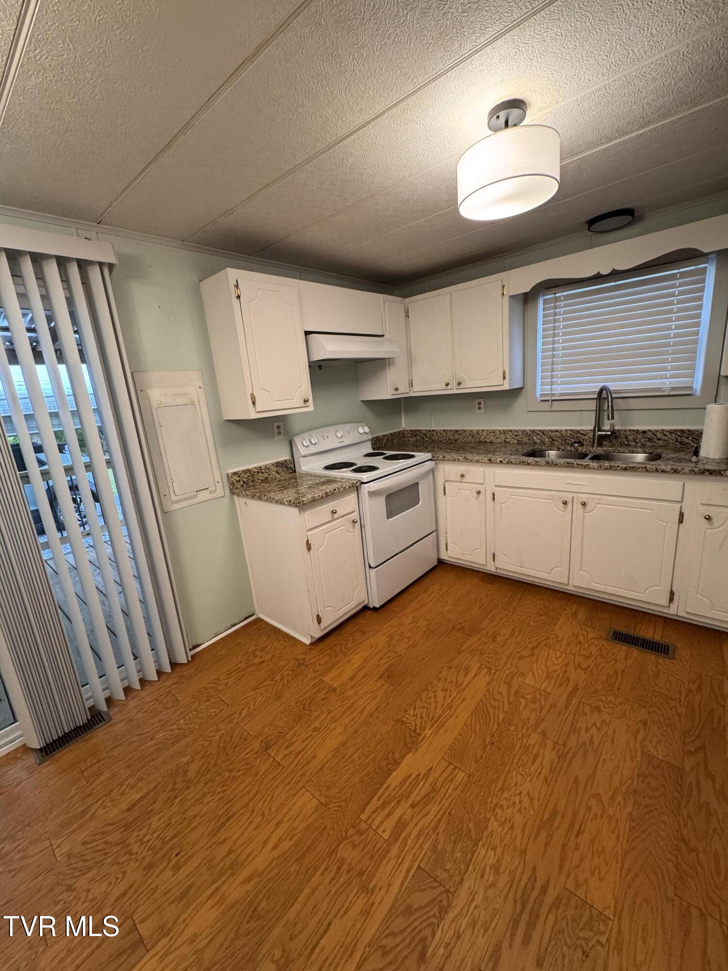 101 Spar Mill Road Erwin, TN 37650 - Photo 25 of 47 IMG_4391