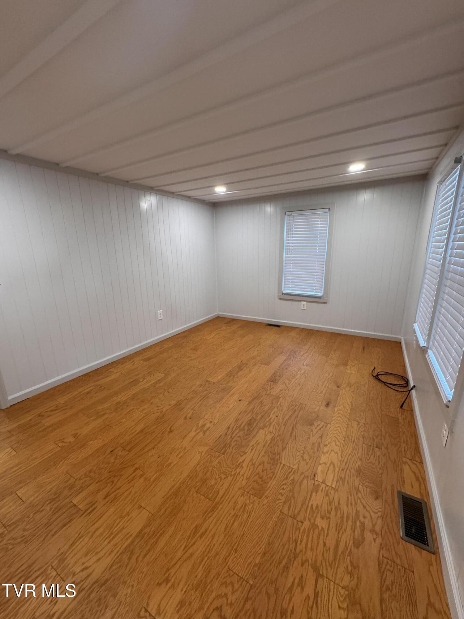 101 Spar Mill Road Erwin, TN 37650 - Photo 32 of 47 IMG_4395