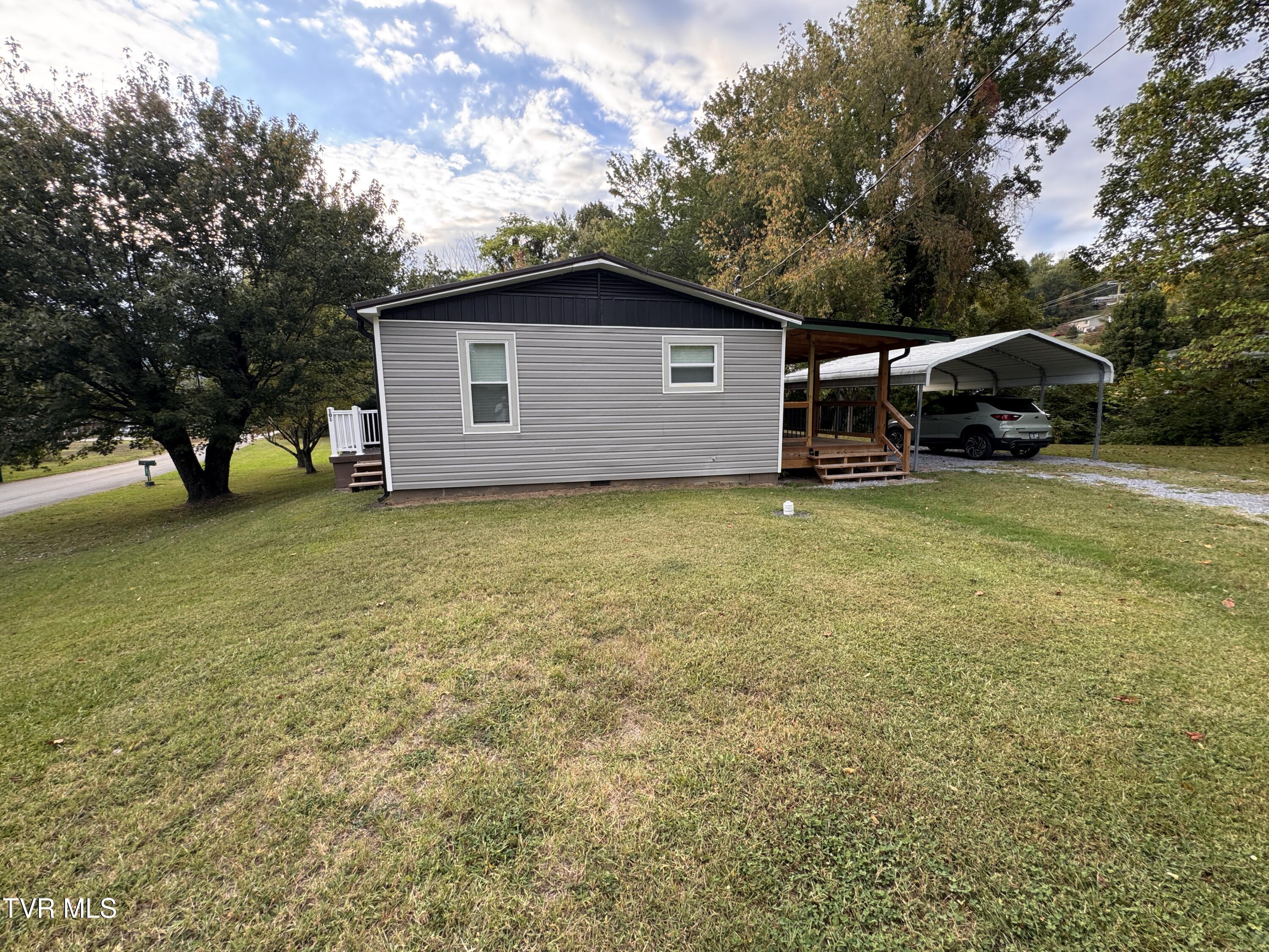 101 Spar Mill Road Erwin, TN 37650 - Photo 8 of 47 IMG_4418