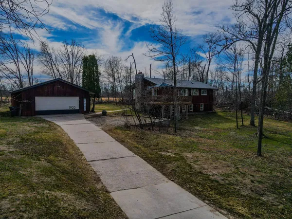 $390,000 | 1920 South Lake Irving Drive Southwest, Bemidji, MN 56601