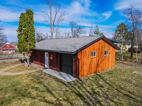 $390,000 | 1920 South Lake Irving Drive Southwest, Bemidji, MN 56601