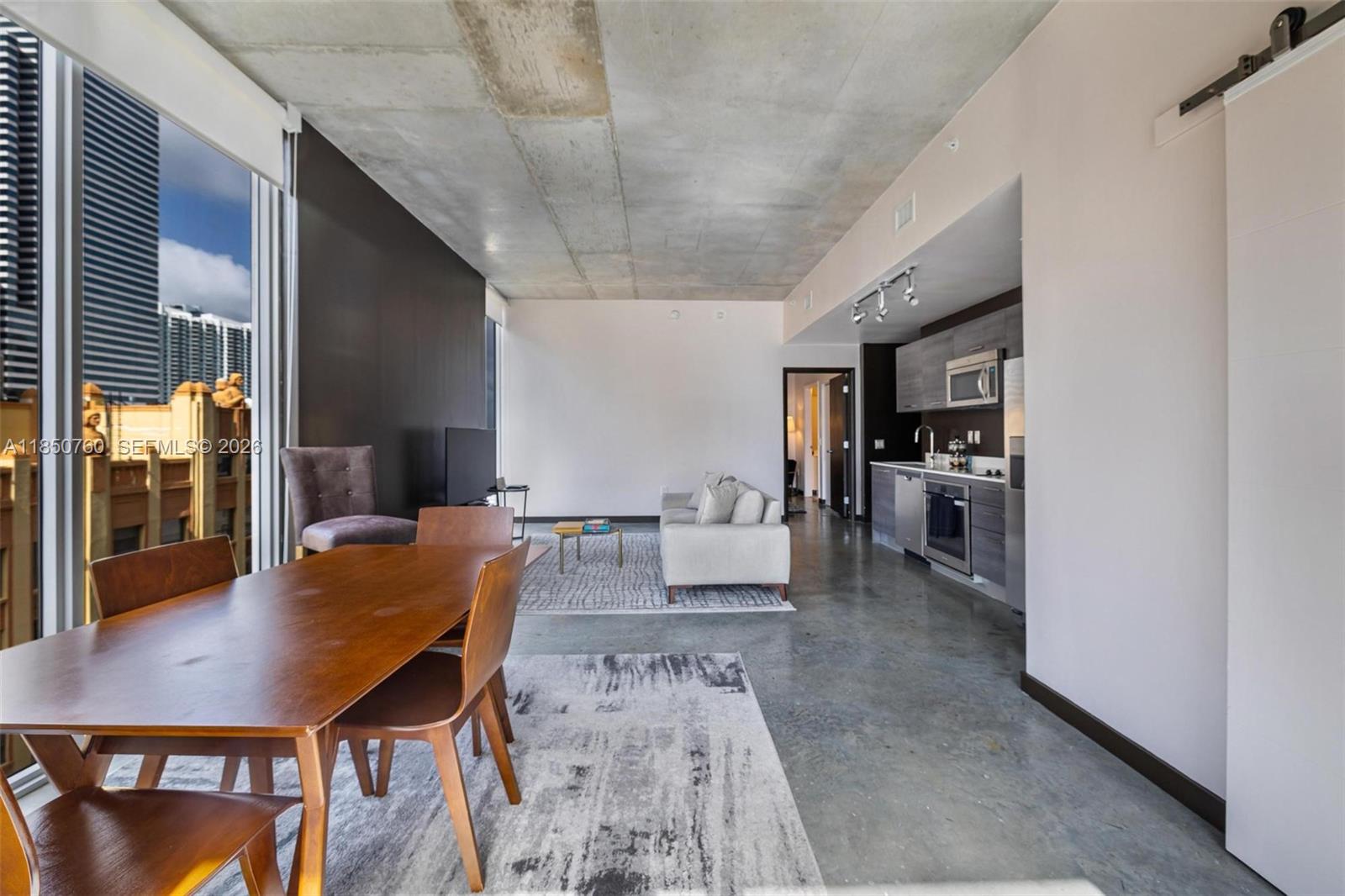 151 Southeast 1st Street, Unit 401 Miami, FL 33131 - Photo 3 of 33