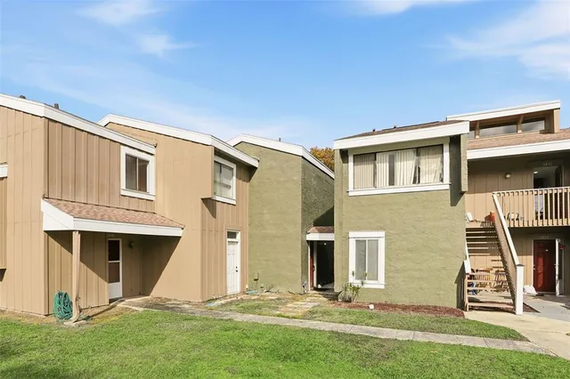 $159,900 | 5846 Peregrine Avenue, Unit B12, Orlando, FL 32819