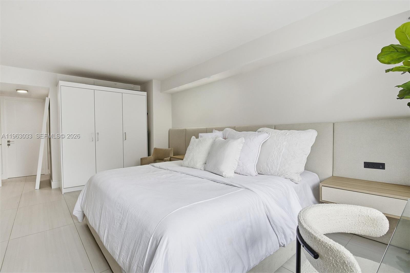 540 Brickell Key Drive, Unit 823 Miami, FL 33131 - Photo 19 of 49