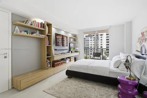 $595,000 | 540 Brickell Key Drive, Unit 823, Miami, FL 33131