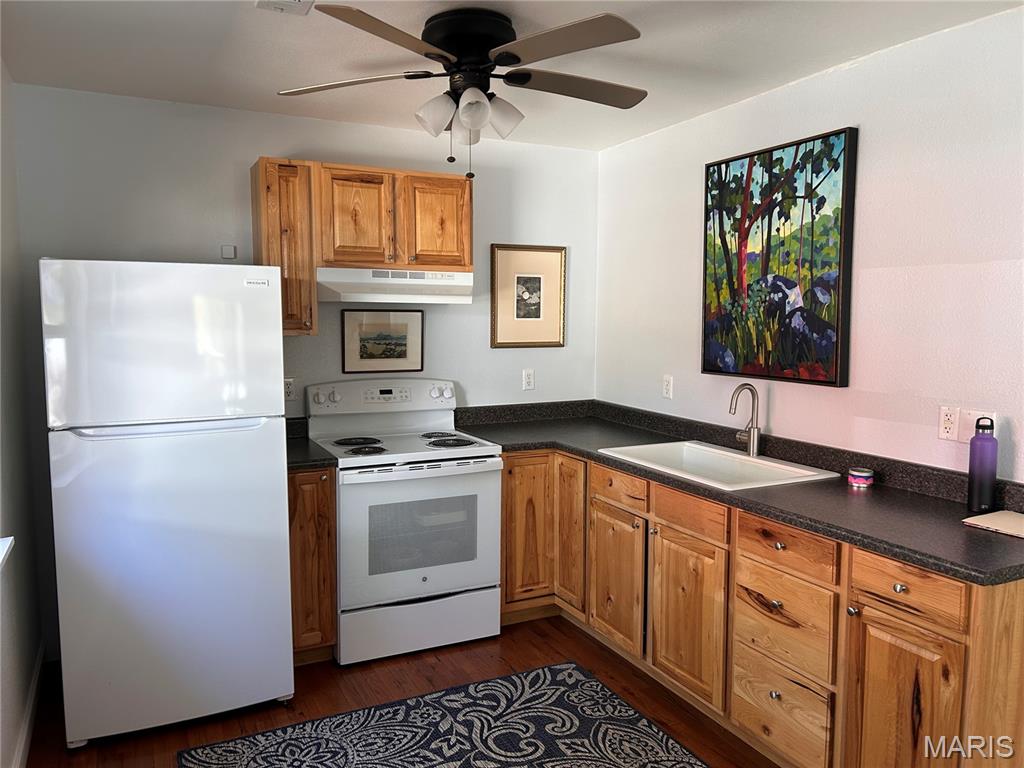 2581 River Road Mount Sterling, MO 65062 - Photo 4 of 25