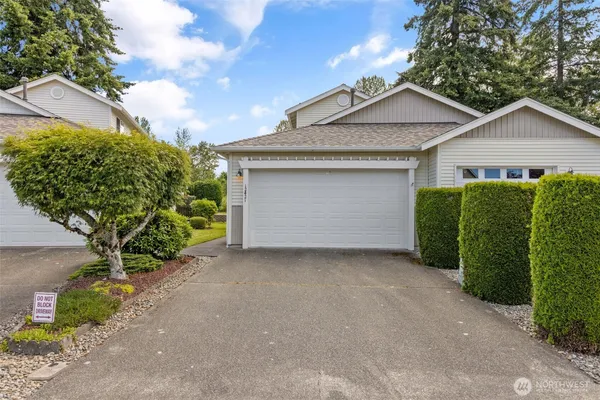 $450,000 | 12421 63rd Avenue East, Puyallup, WA 98373
