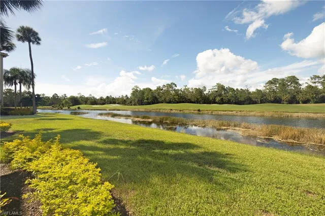 $349,000 | 10333 Heritage Bay Boulevard, Unit 1712, Naples, FL 34120