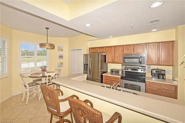 $349,000 | 10333 Heritage Bay Boulevard, Unit 1712, Naples, FL 34120