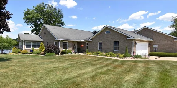 $295,000 | 114 Clubhouse Drive, West Middlesex, PA 16159