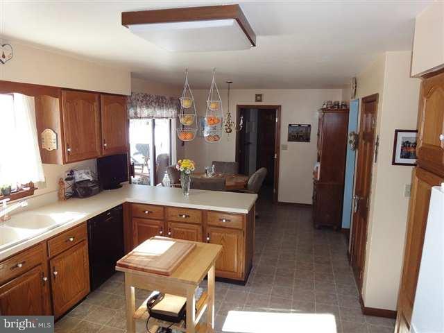 1026 Armstrong Road Carlisle, PA 17013 - Photo 8 of 19 Gallery Image 8