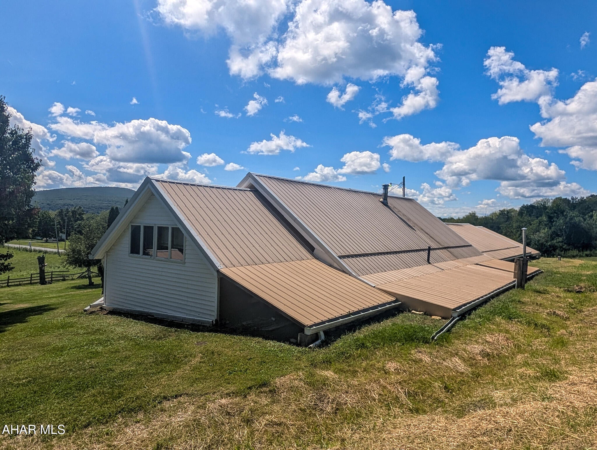 622 Country Ridge Road Bedford, PA 15522 - Photo 48 of 77 Gallery Image 48