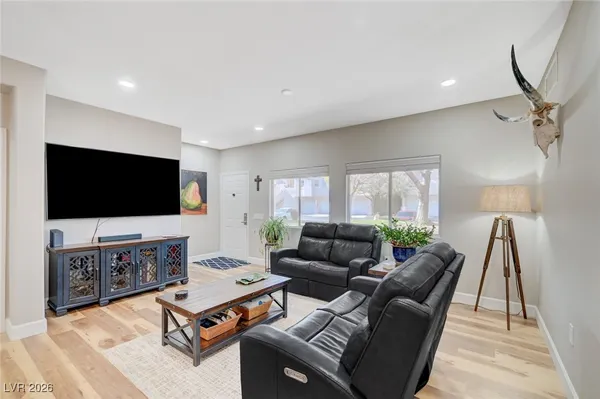 $374,900 | 7450 South Eastern Avenue, Unit 1077, Las Vegas, NV 89123