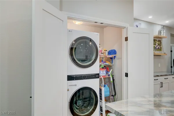 $374,900 | 7450 South Eastern Avenue, Unit 1077, Las Vegas, NV 89123