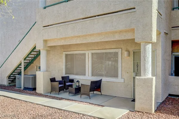 $374,900 | 7450 South Eastern Avenue, Unit 1077, Las Vegas, NV 89123