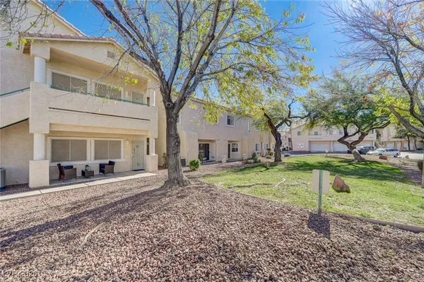 $374,900 | 7450 South Eastern Avenue, Unit 1077, Las Vegas, NV 89123