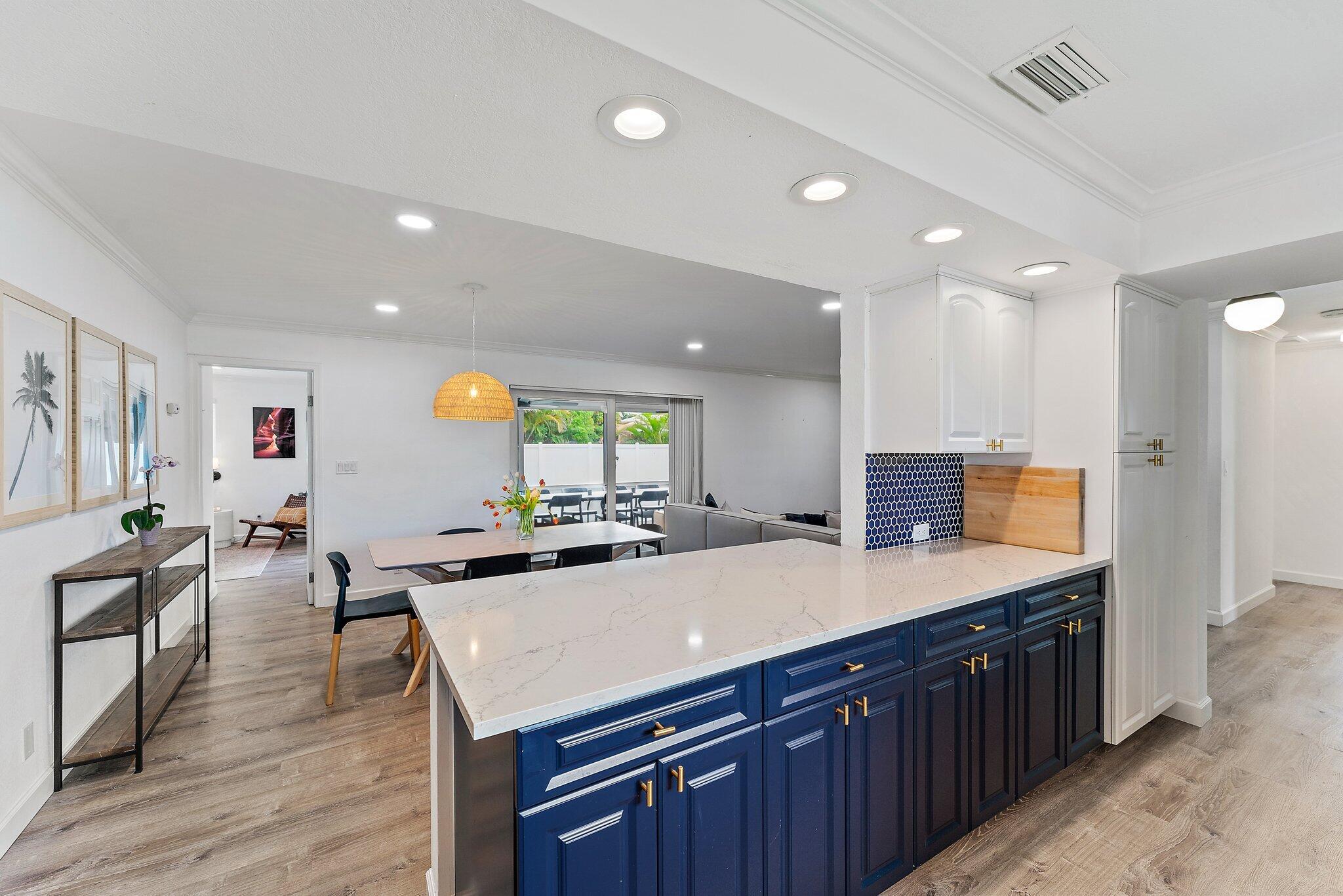 28 Ridgewood Circle Tequesta, FL 33469 - Photo 11 of 43 032-28RidgewoodCir-Jupiter-FL-SMALL