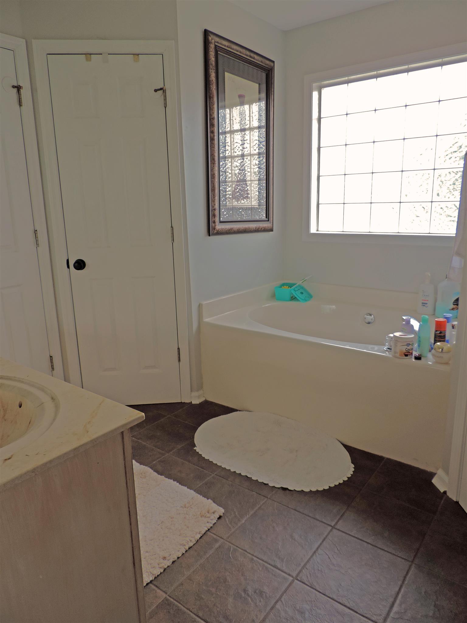 861 Compton Road Murfreesboro, TN 37130 - Photo 13 of 20 Gallery Image 13