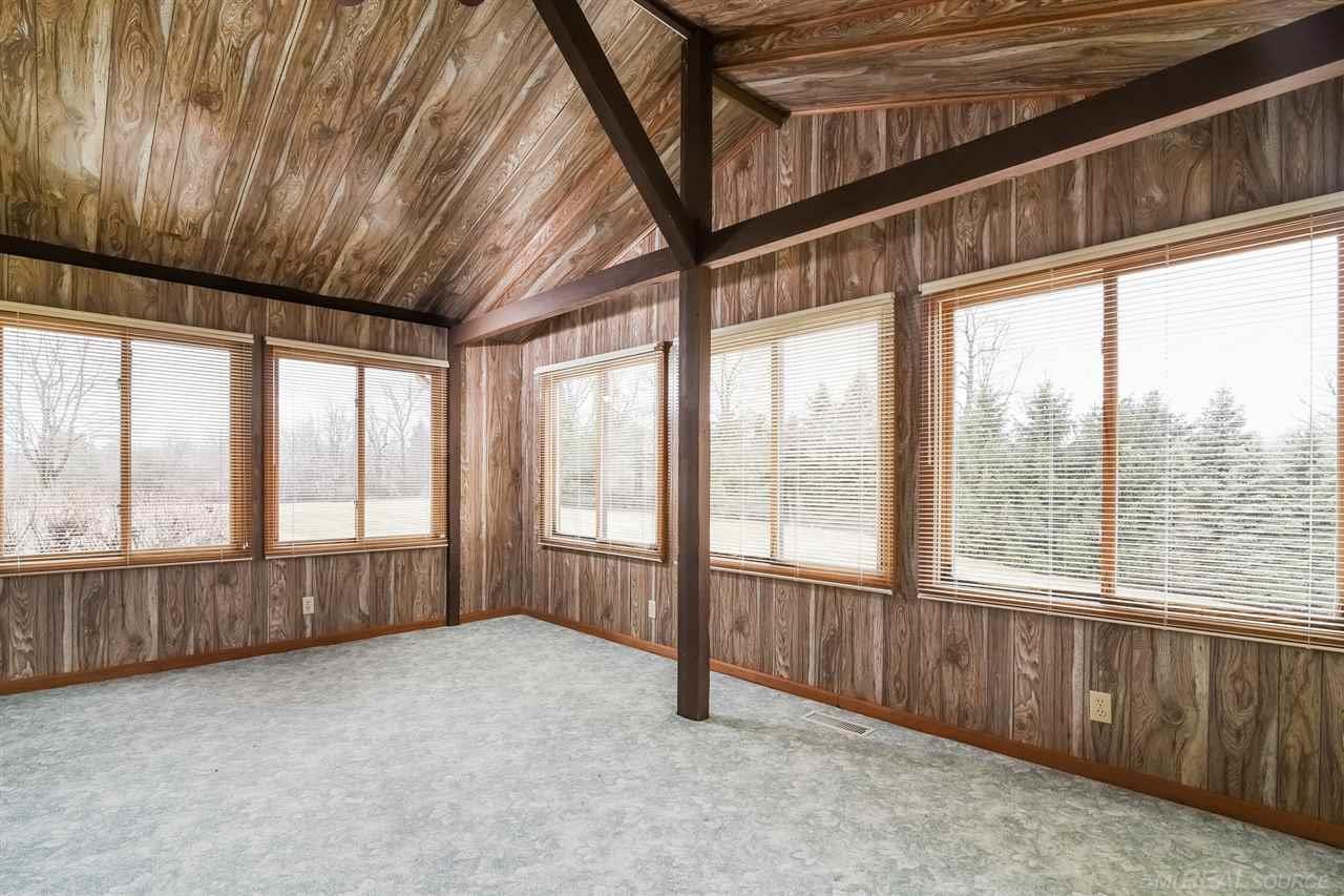 200 Mack Road Leonard, MI 48367 - Photo 8 of 40