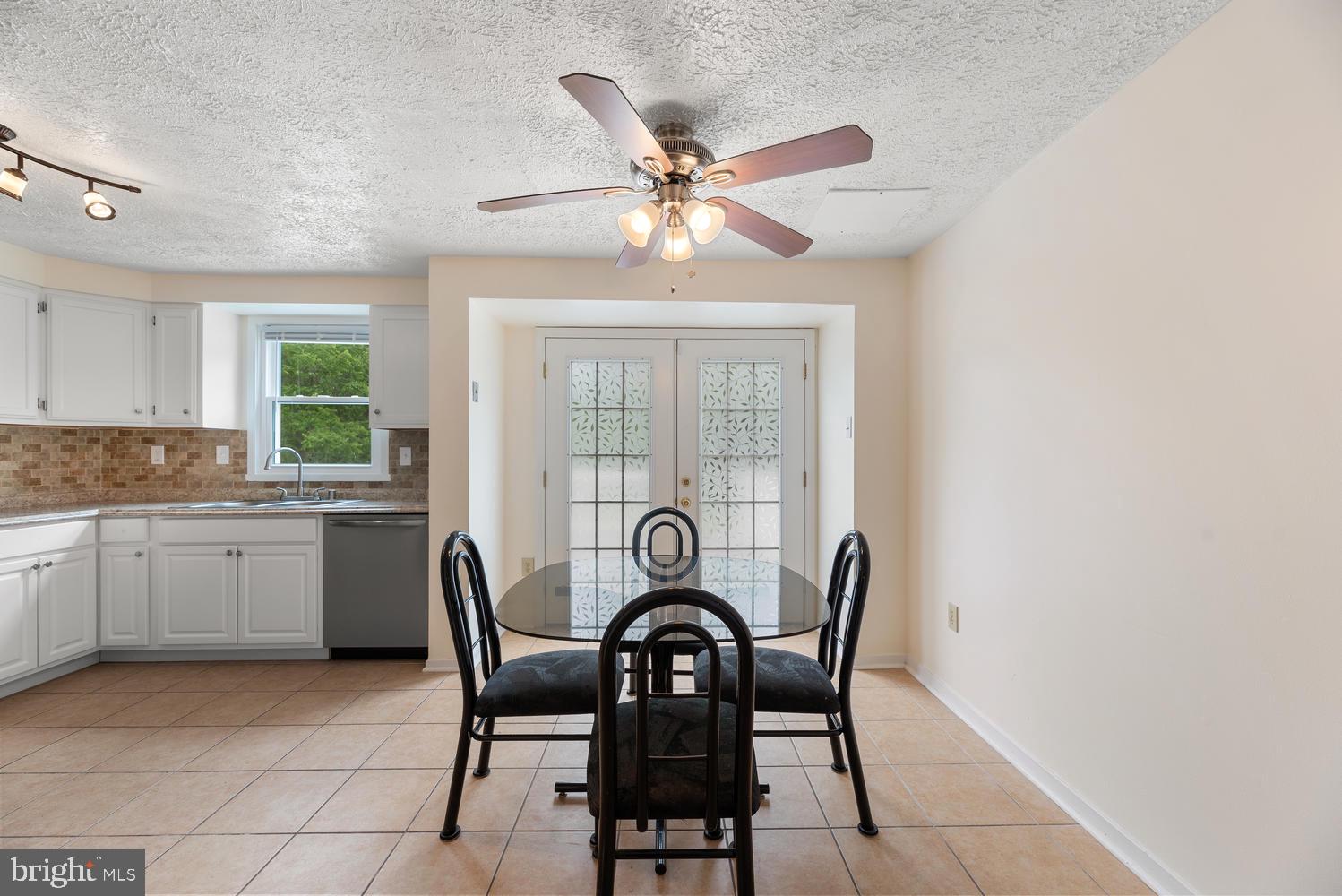 3135 Ripple Road Baltimore, MD 21244 - Photo 24 of 62