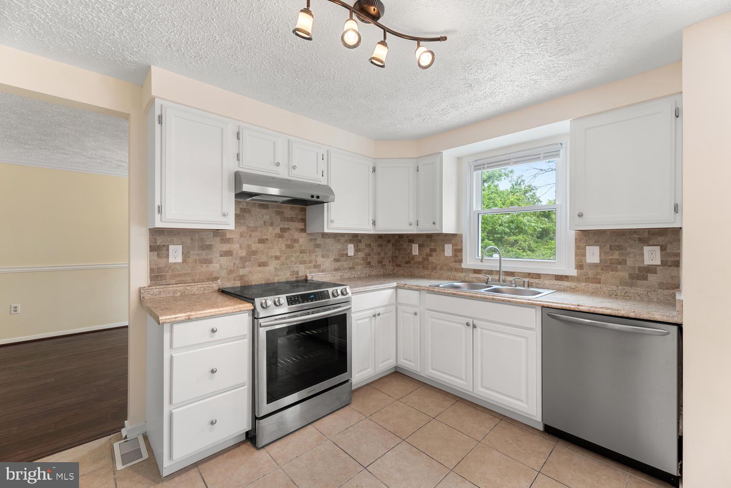 3135 Ripple Road Baltimore, MD 21244 - Photo 29 of 62