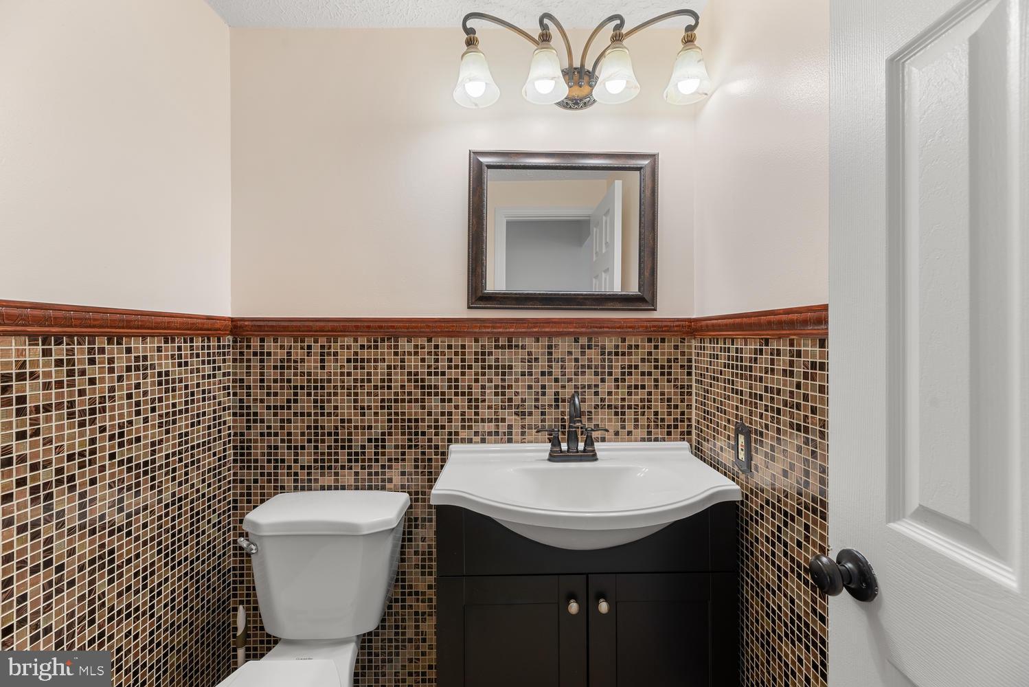 3135 Ripple Road Baltimore, MD 21244 - Photo 32 of 62 Main Floor Half Bath