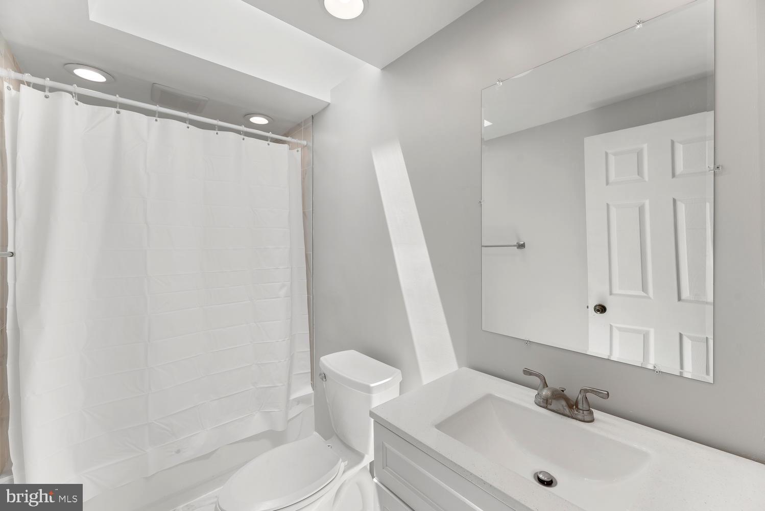 3135 Ripple Road Baltimore, MD 21244 - Photo 37 of 62 Master bathroom