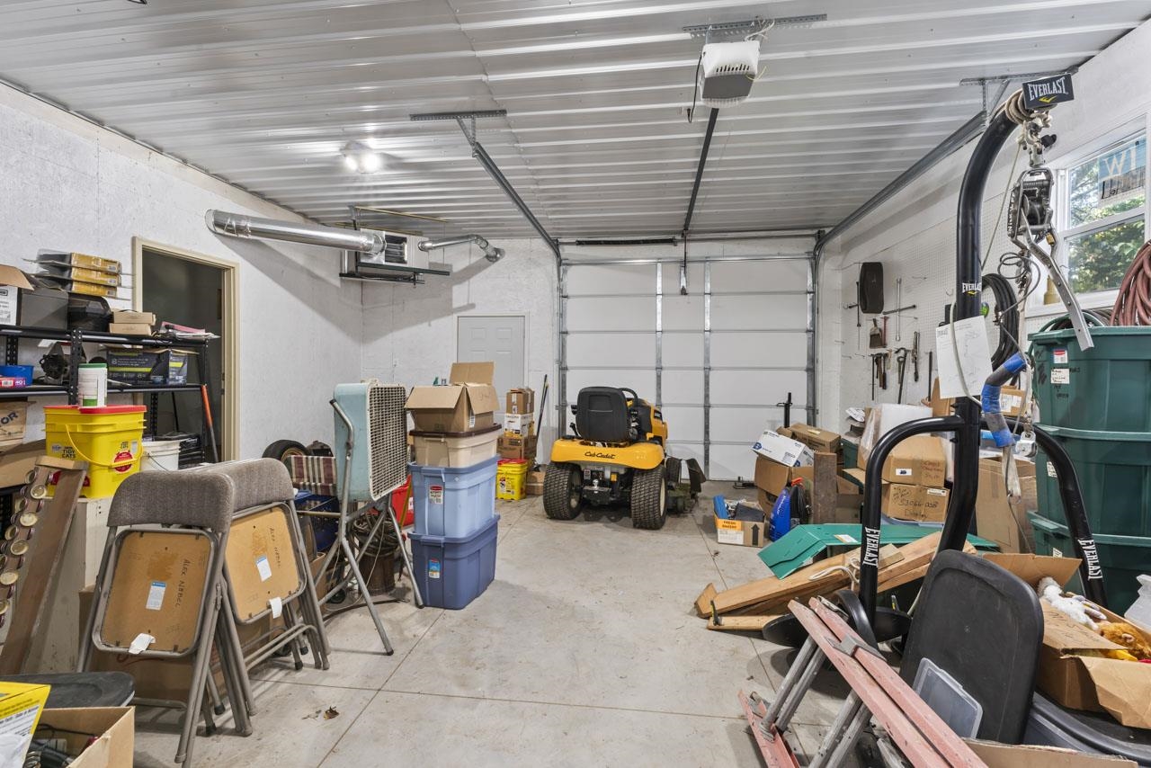 10459 Rene Drive Clio, MI 48420 - Photo 25 of 28 50156096-33b4727f-1b2f-4a8d-b484-89146963182e.JPG