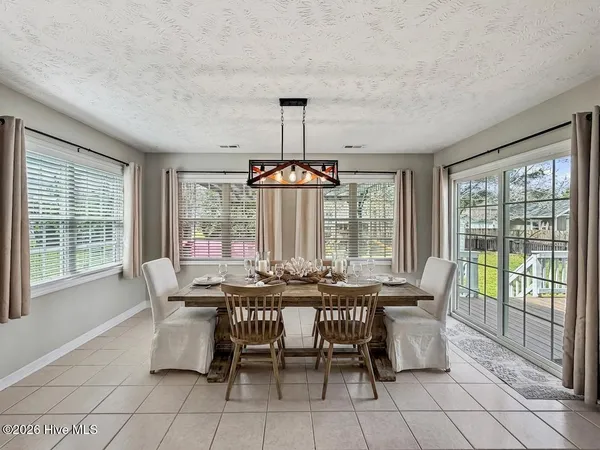 $389,900 | 120 Birdie Court, Jacksonville, NC 28540