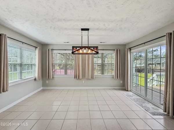 $389,900 | 120 Birdie Court, Jacksonville, NC 28540