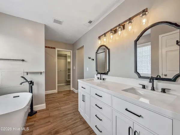 $389,900 | 120 Birdie Court, Jacksonville, NC 28540