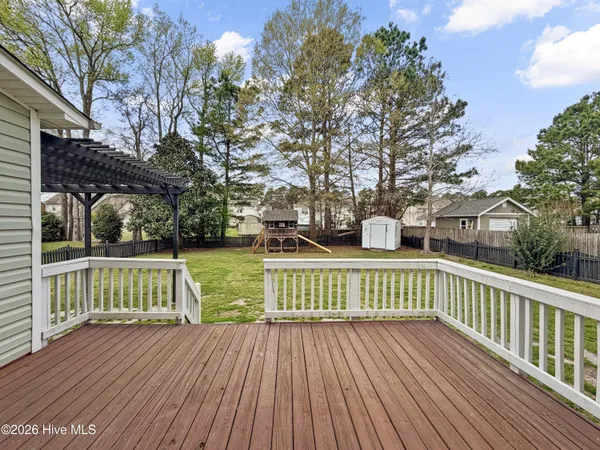 $389,900 | 120 Birdie Court, Jacksonville, NC 28540