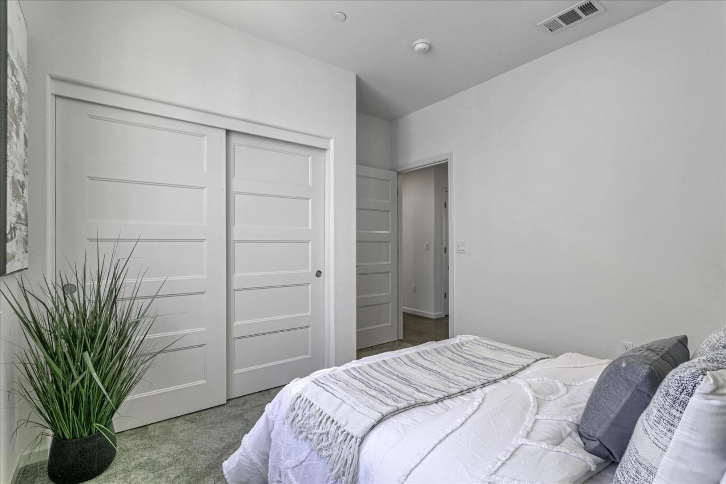 202 Agustin Narvaez Street, Unit 2 San Jose, CA 95136 - Photo 18 of 32