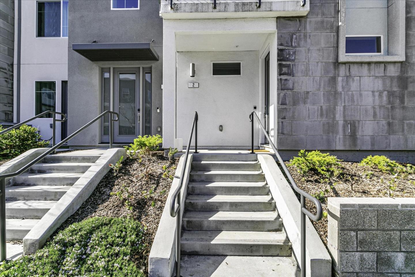 202 Agustin Narvaez Street, Unit 2 San Jose, CA 95136 - Photo 2 of 32