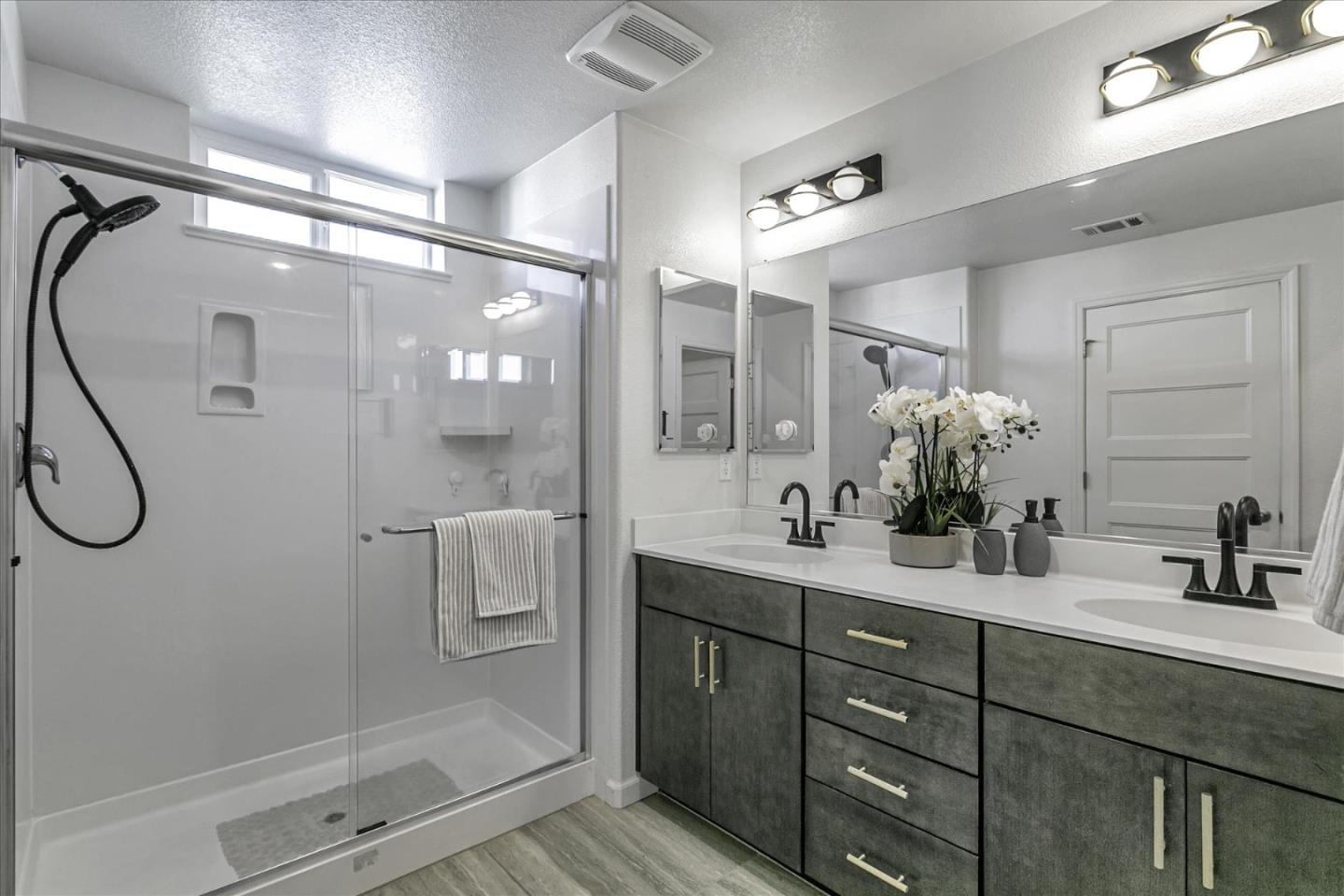 202 Agustin Narvaez Street, Unit 2 San Jose, CA 95136 - Photo 25 of 32