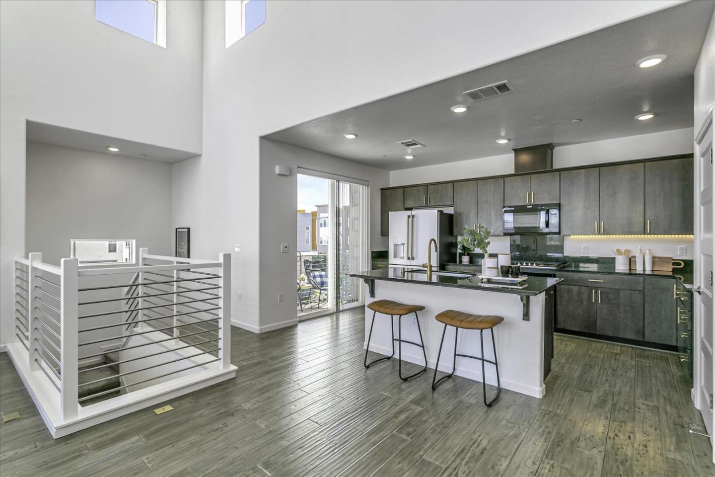 202 Agustin Narvaez Street, Unit 2 San Jose, CA 95136 - Photo 8 of 32