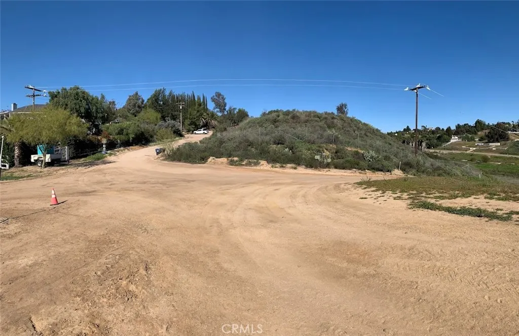 42780 India Temecula, CA 92592 - Photo 5 of 10