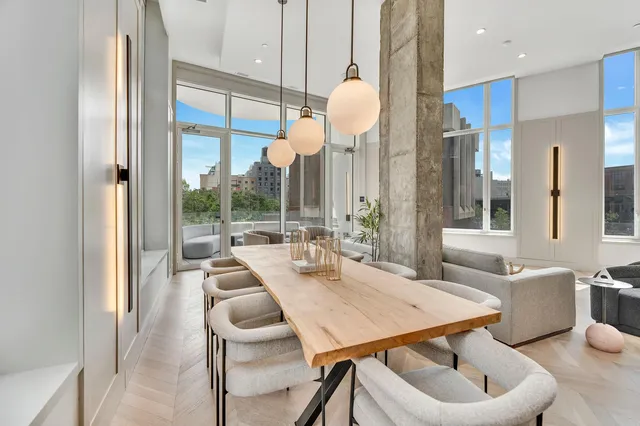 $1,299,000 | 29-18 41st Avenue, Unit 2D | Long Island City