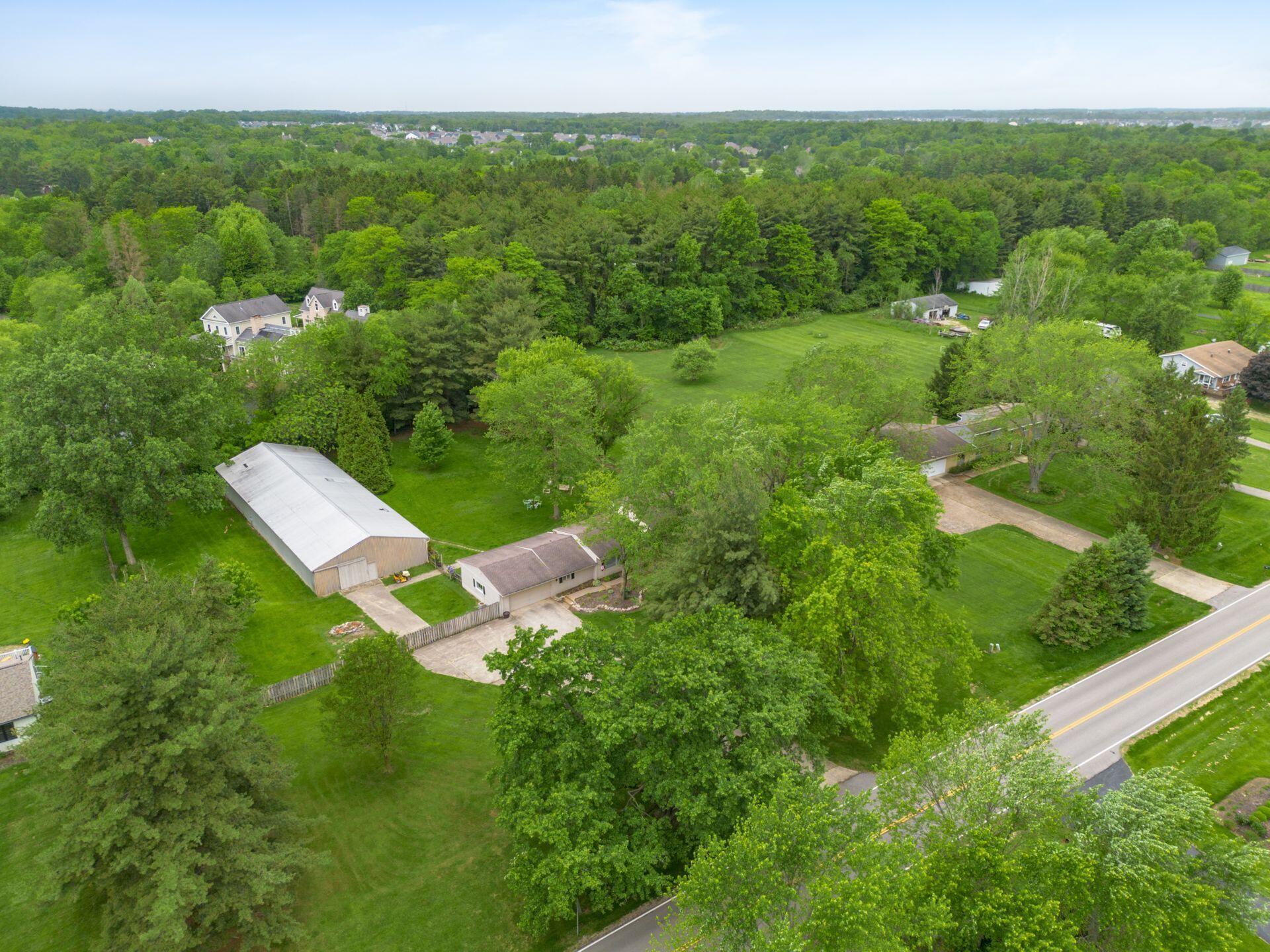 9502 Concord Road Powell, OH 43065 - Photo 38 of 43 038__i 9502 Concord Drone 002