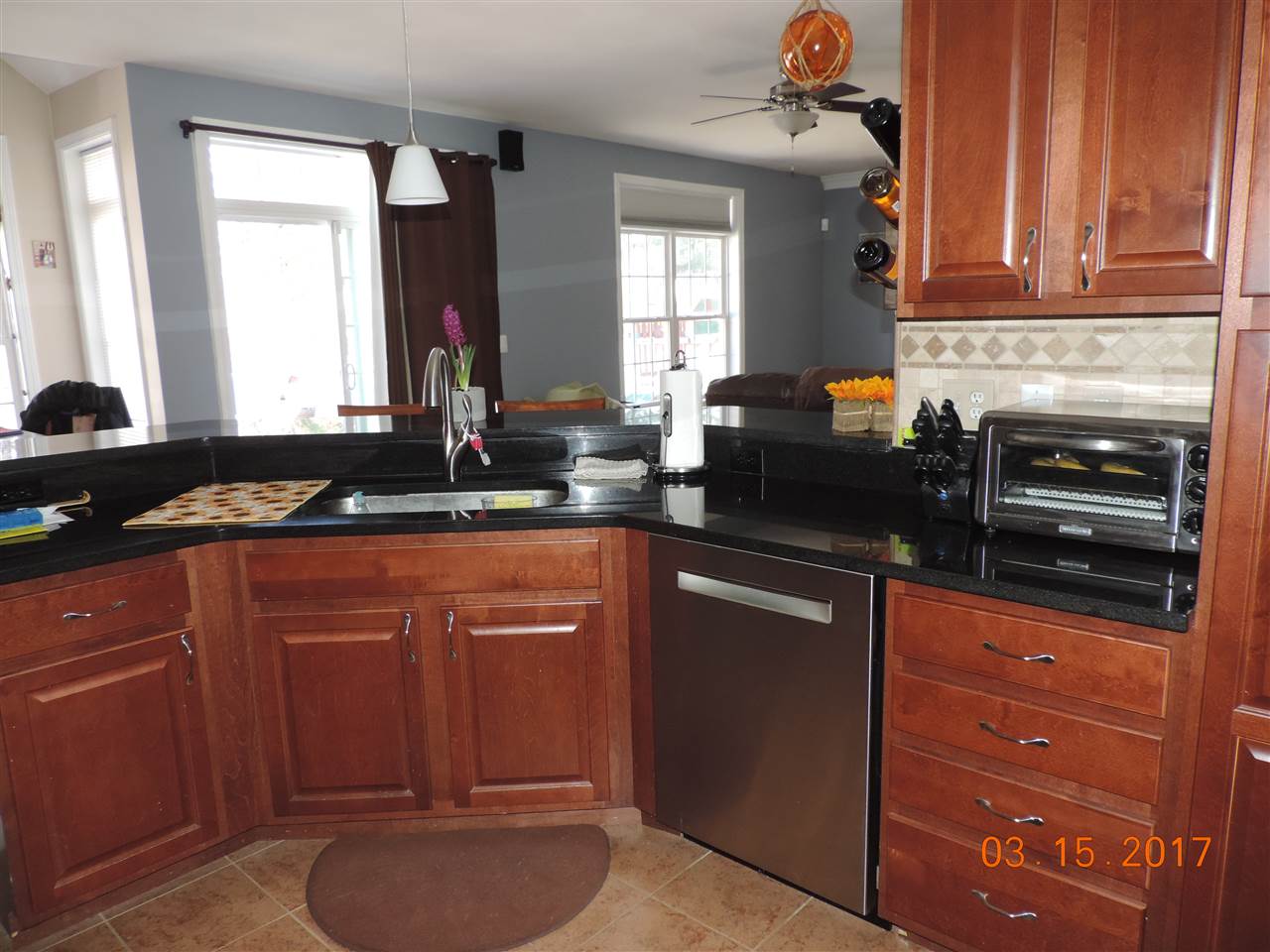 26 Pond Road Raymond, NH 03077 - Photo 2 of 40