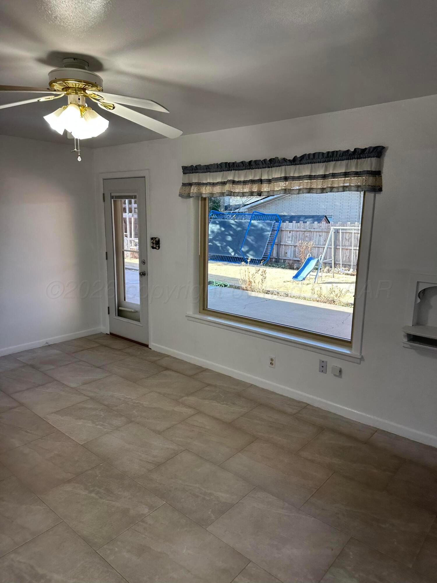 303 Tansy Street Borger, TX 79007 - Photo 18 of 27 IMG_3405