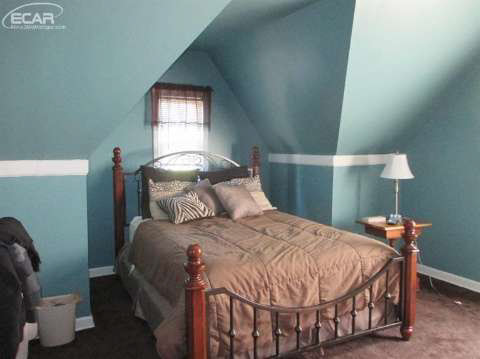 2357 East Judd Road Burton, MI 48529 - Photo 16 of 23 20444890-15.JPG